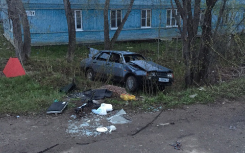 Во время погони житель Коми вылетел через лобовое стекло своего авто