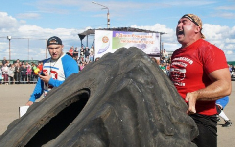 В День города в Сыктывкаре качки протащат по площади многотонный большегруз