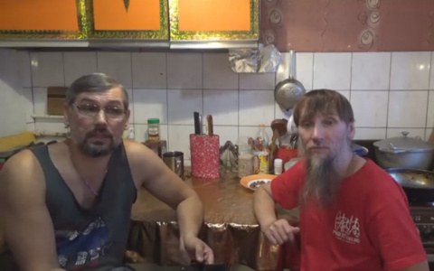 Юрист оценила действия жителя Коми, который издевается над братом-инвалидом