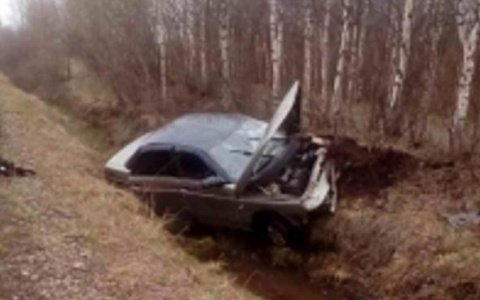 В Коми подростки катались на машине и попали в жесткое ДТП (фото)