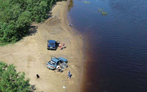 Где купаются сыктывкарцы: обзор пляжа под Краснозатонским мостом (фото)