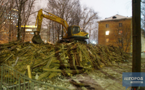 На месте снесенного дома за Вечным огнем в Сыктывкаре построят другое здание