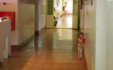 Жители Коми просят помощи у Путина: в больнице закрывают отделение для детей (фото)