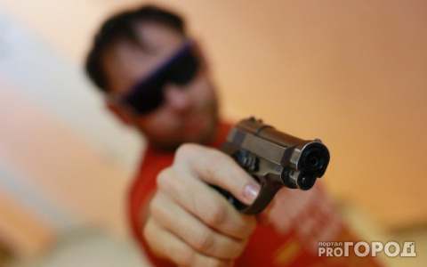 В Коми по детям открыли огонь из пневматики, когда они играли на площадке