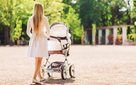 Мужчины Коми рассказали, возьмут ли они в жены девушку с ребенком