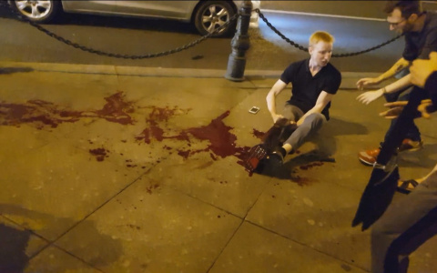 Сыктывкарца пырнули ножом в Санкт-Петербурге, когда он заступился за женщину