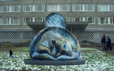 Сыктывкарцы не хотят видеть скульптуру медведя в центре города