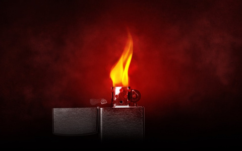 В Сыктывкаре из-за курения загорелась квартира в жилом доме