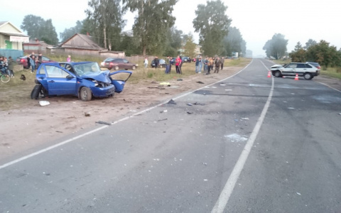 В Коми столкнулись два «ВАЗа», пострадали трое взрослых и маленький мальчик (фото)
