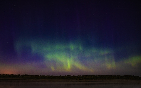 В Сыктывкаре засняли первое за долгое время северное сияние (фото)