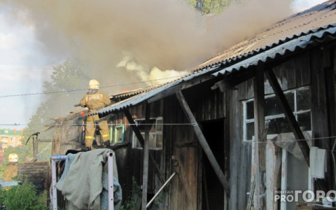 В Коми из-за неправильной растопки печи сгорела баня