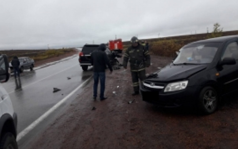 На трассе в Коми столкнулись две легковушки, травмировано четыре человека