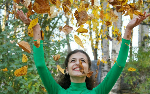 В конкурсе «Цвет настроения - осень» появилось десять новых счастливых участников