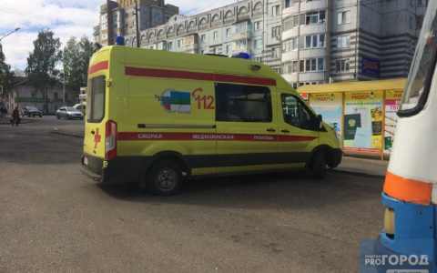 Пьяная сыктывкарка целый вечер не давала покоя скорой помощи