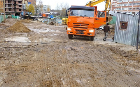 Сыктывкарских застройщиков накажут за грязь на улицах
