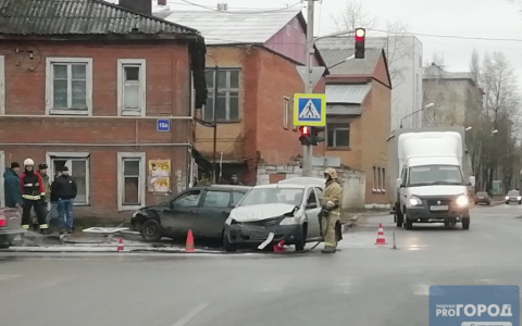 Появились подробности ДТП в Сыктывкаре, где «Калина» вылетела на тротуар