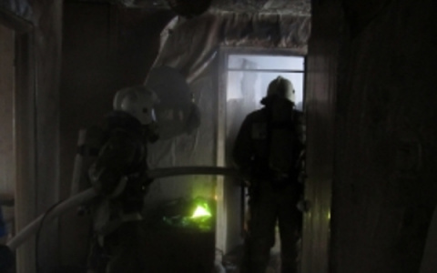 В Коми из-за проводки загорелась стена в пятиэтажке