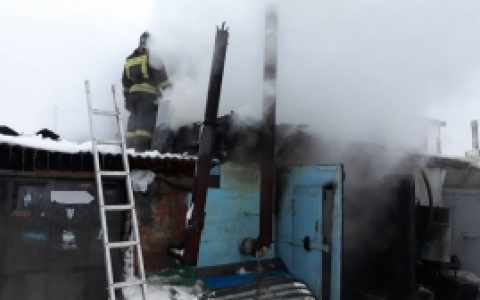 За одну ночь в Коми произошло сразу два пожара