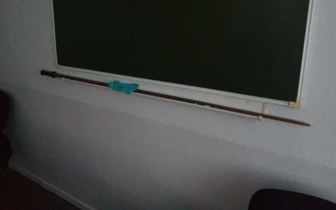 Фото дня: гигантская указка в одной из школ Коми