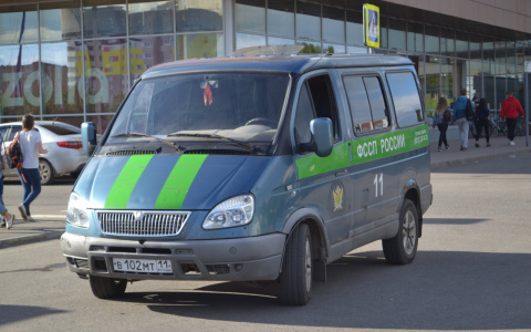 Судприставы рассказали, сколько сыктывкарцев не могут выехать за границу из-за долгов