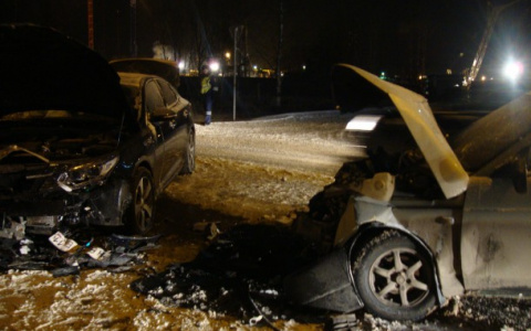 В Сыктывкаре нарушитель на иномарке спровоцировал аварию (фото)