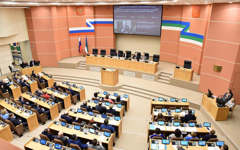 В Сыктывкаре депутаты поругались из-за собственных законов