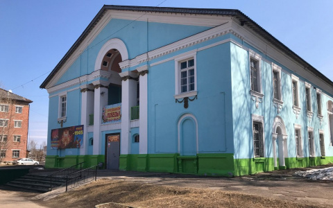 В одном из городов Коми посреди парка нашли труп человека