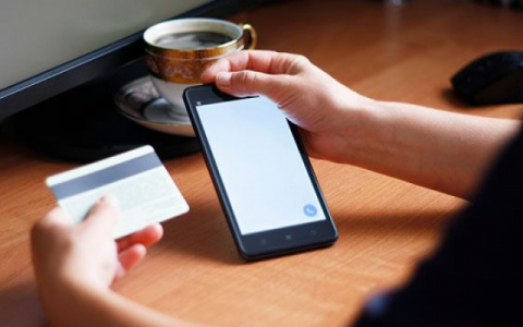 Сыктывкарец перевел 30 тысяч незнакомцу, который прикинулся его братом