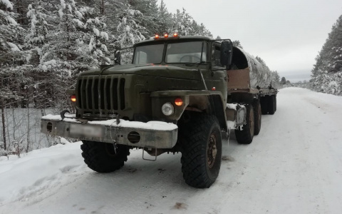 Жители поселка в Коми вновь преградили путь к месту строительства мусорного полигона