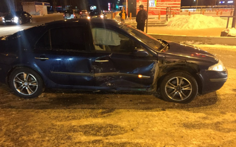 В Коми «Рено» влетел в «Ладу» на перекрёстке, пострадал годовалый ребенок (фото)