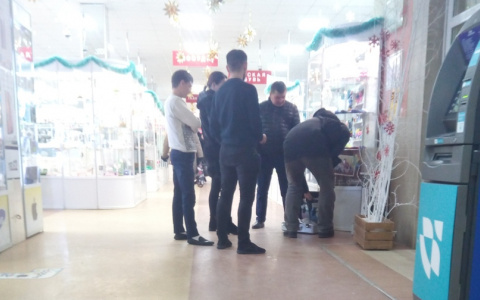 В Сыктывкаре дети взломали ящик для пожертвований и вытащили из него деньги