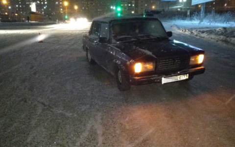 В Сыктывкаре под колеса авто попала 12-летняя школьница