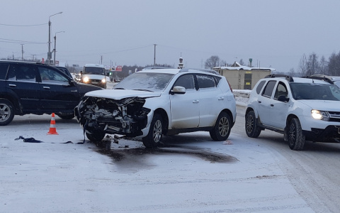 В Коми столкнулись две иномарки: пострадала 10-летняя школьница