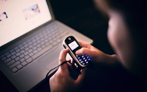 «Я что-то нажала и все исчезло»: сыктывкарская пенсионерка лишилась 25 тысяч, кликнув на рекламу