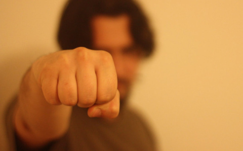 В новогоднюю ночь сыктывкарец жестоко избил свою жену и тещу