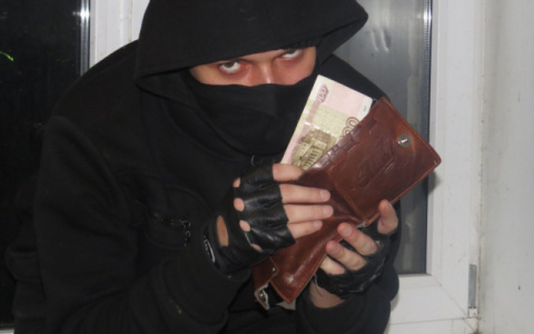 В Коми молодой человек обокрал свою спутницу во время свидания