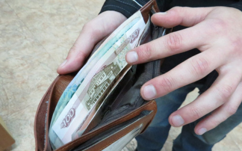 Средняя зарплата в Коми составила около 50 000 рублей