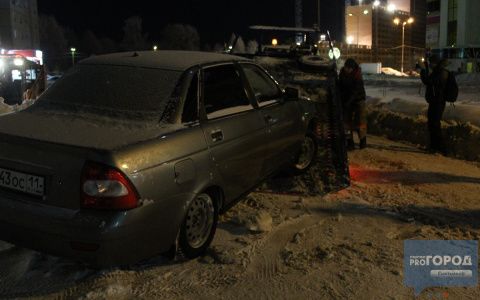 Кто мешает «дорожникам» убирать снег: фоторепортаж с рейда ГИБДД и мэрии Сыктывкара (фото)
