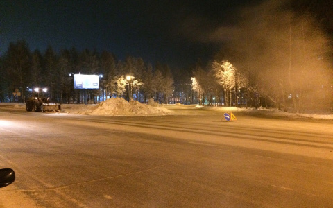 «Хитрые чинуши и дорожники»: сыктывкарцы винят коммунальные службы в авариях на перекрестке