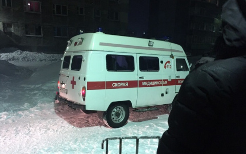 В Коми женщина выпала из окна пятиэтажки