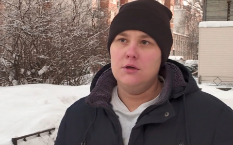 Сыктывкарка «скрутила» мужчину с ножом, который порезал двух человек и бросился на нее (видео)