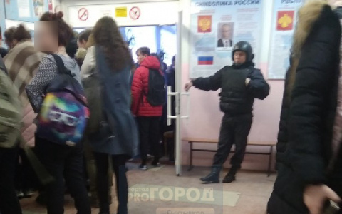 Массовая эвакуация в школах и торговых центрах Сыктывкара: что это было
