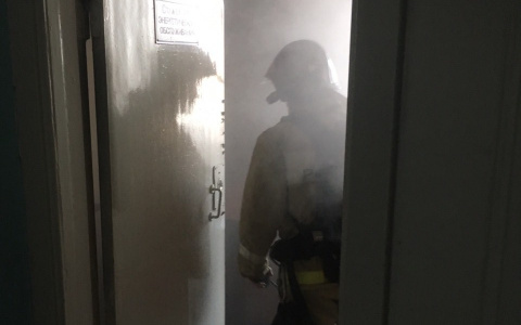 В Сыктывкаре срочно эвакуировали весь психоневрологический интернат (фото)