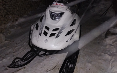 В Коми пьяный лихач на снегоходе сбил 39-летнего мужчину