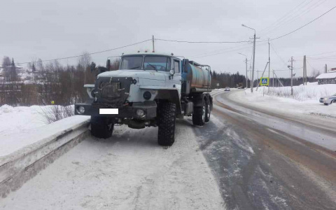 Водитель грузовика, который сбил женщину в Коми, пытался избежать катастрофы (фото)