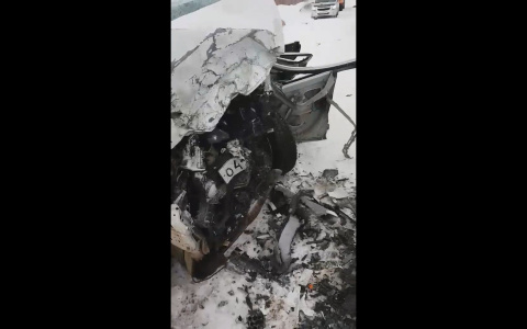 Появилось видео с места страшной аварии в Коми, где пострадали шесть человек