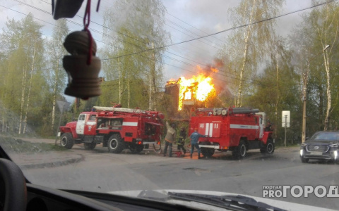 В Сыктывкаре сгоревшую школу пытаются сдать в аренду за 1 рубль в год