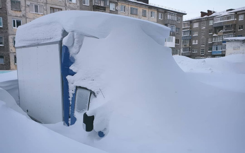 Лютая метель на севере Коми закончилась, дороги снова открыты