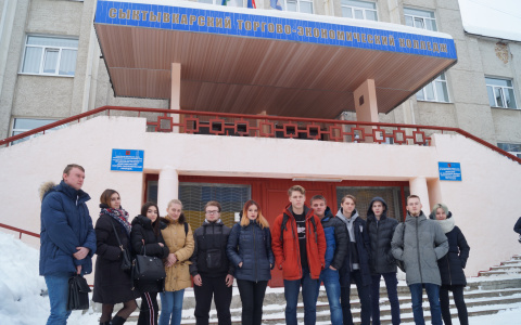 Сыктывкарские студенты рассказали, как на их учебу повлияло «подселение» школьников