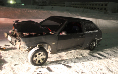 В Коми мужчина без водительских прав устроил ДТП и скрылся